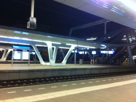 Treinstation Arnhem om half twaalf